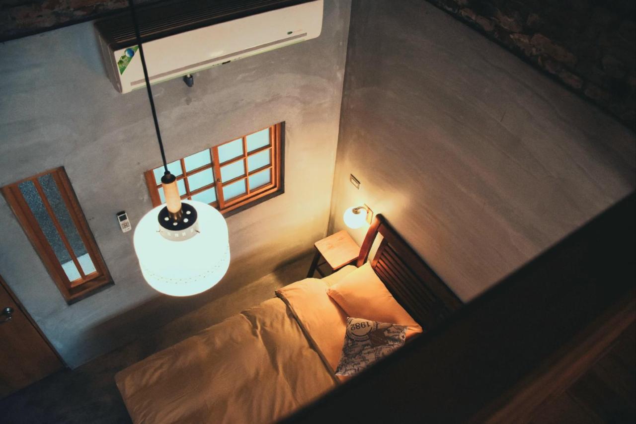 Loku. Tainan Hotel Bagian luar foto